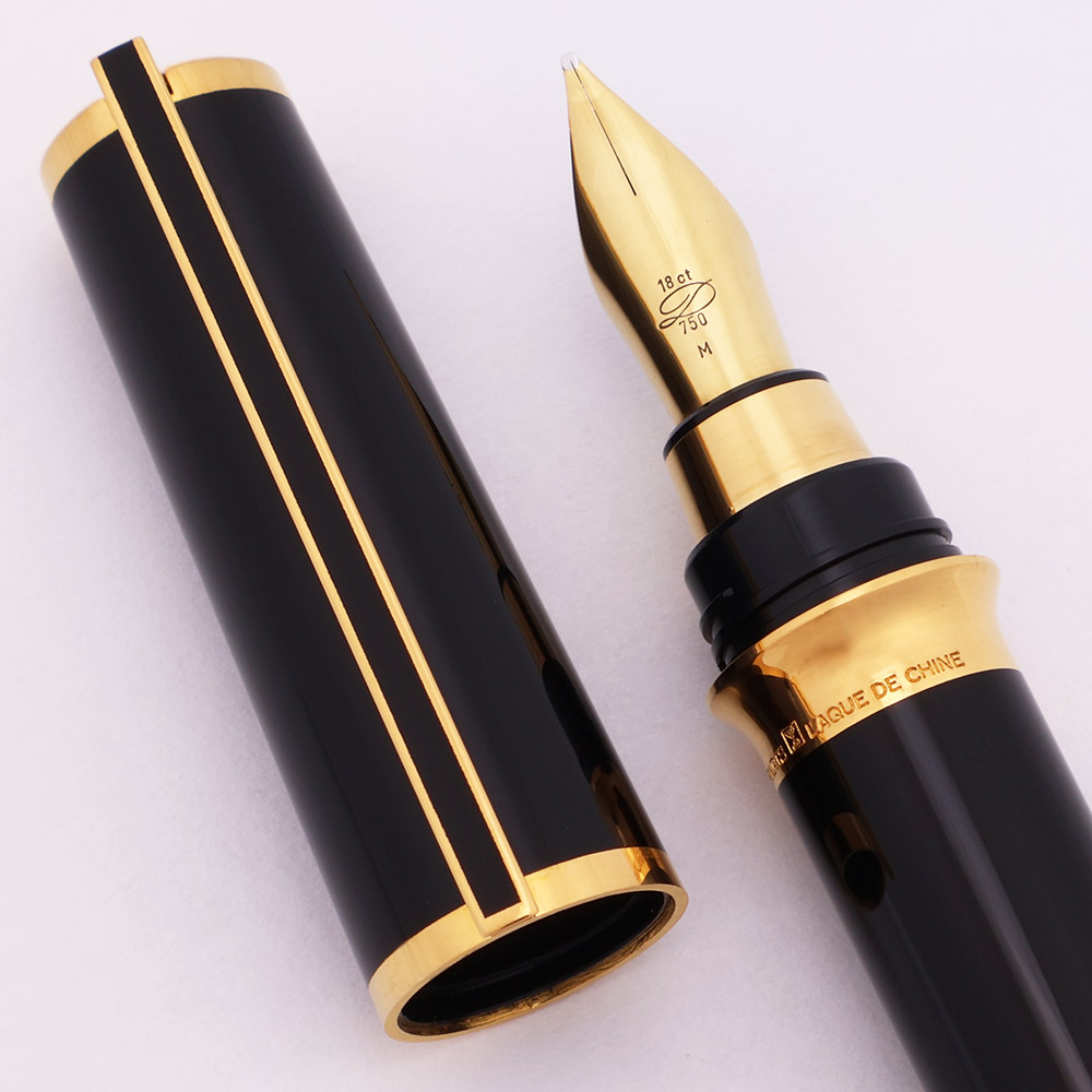 S T Dupont Montparnasse Fountain Pen Set - Black Lacque de Chine